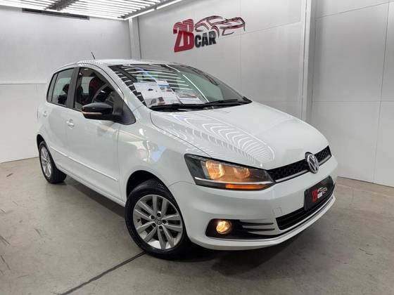 VOLKSWAGEN FOX 1.6 MSI TOTAL FLEX CONNECT 4P MANUAL VOLKSWAGEN FOX 1.6 MSI TOTAL FLEX CONNECT 4P MANUAL